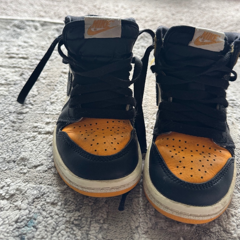 Jordan 1 Retro OG Mid Taxi (Gold Toe) - Youth Boys Size 11